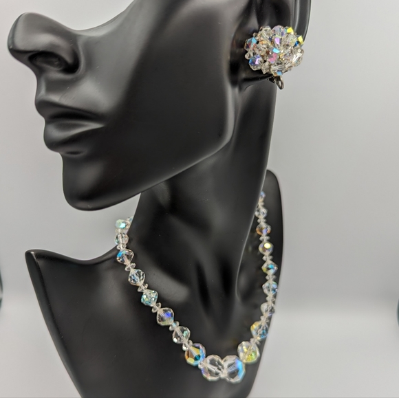 Sparkly Vintage Four piece set of Aurora Borealis Glass Beaded jewelry - Picture 6 of 16